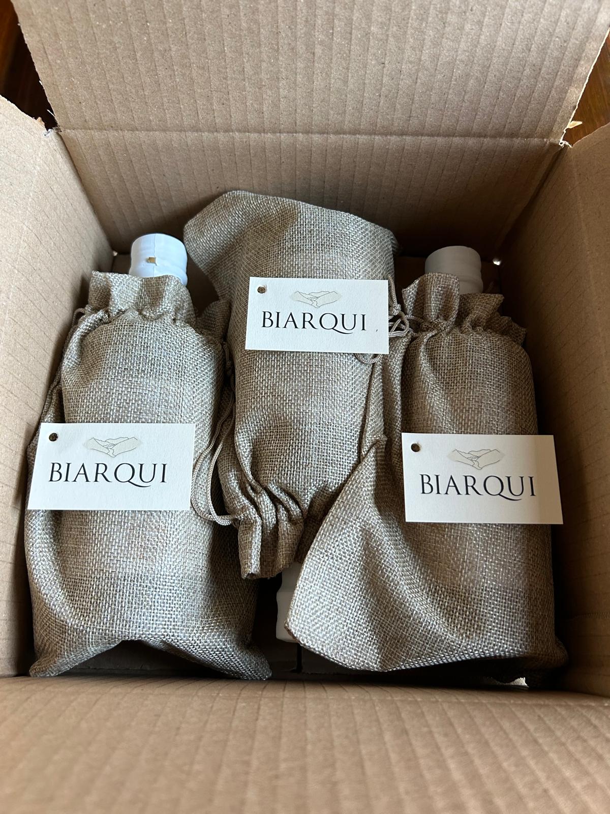 BIARQUI - 3 Botellas de 500 ml - En bolsa de arpillera con logotipo. Aceite de Oliva Virgen Extra. Picual cosecha temprana.
